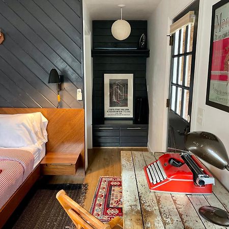 Outpost Inn Highlands Ngoại thất bức ảnh
